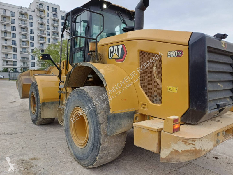 Nakladač Caterpillar 950GC