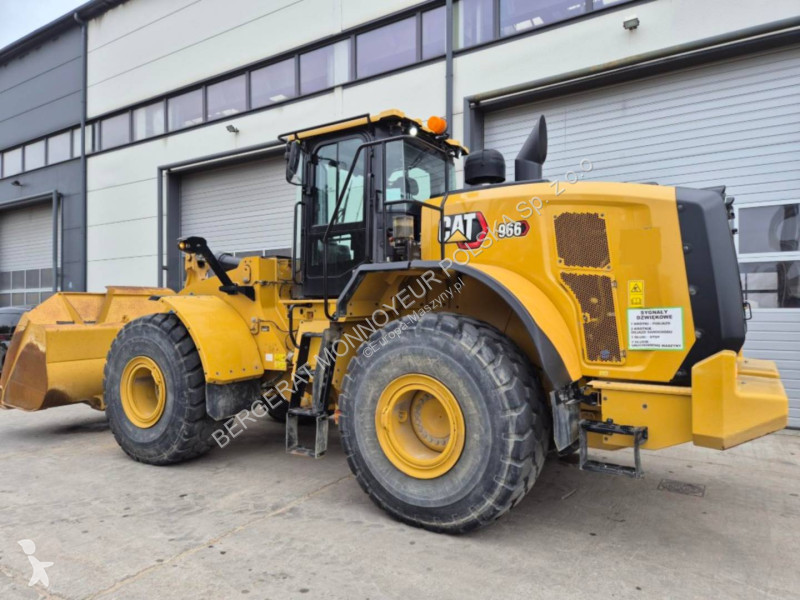 Nakladač Caterpillar 966-14