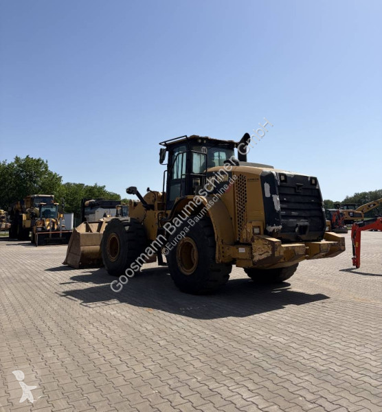 Nakladač Caterpillar 950