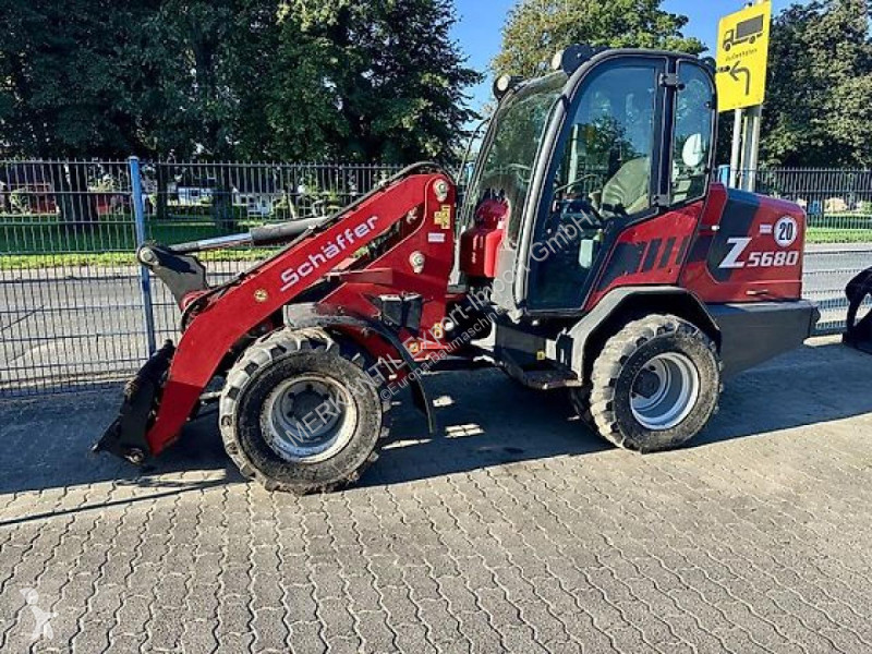 Nakladač Schäffer  5680Z
