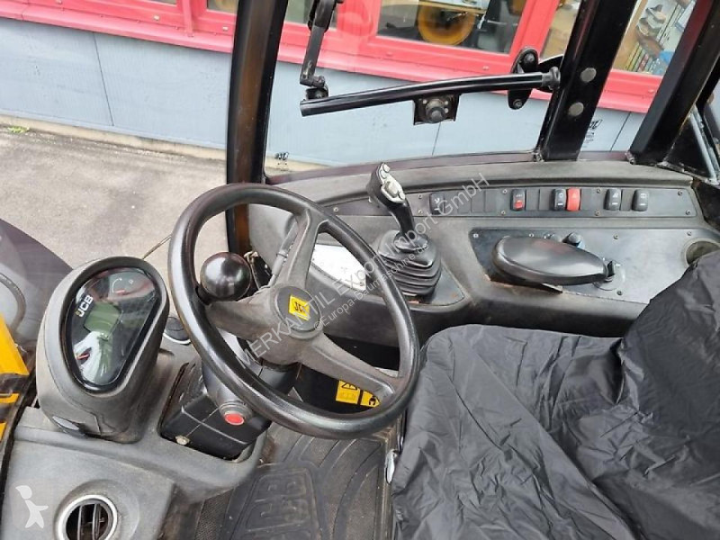 مُحمّلة JCB KOMPAKTRADLADER  AGRI