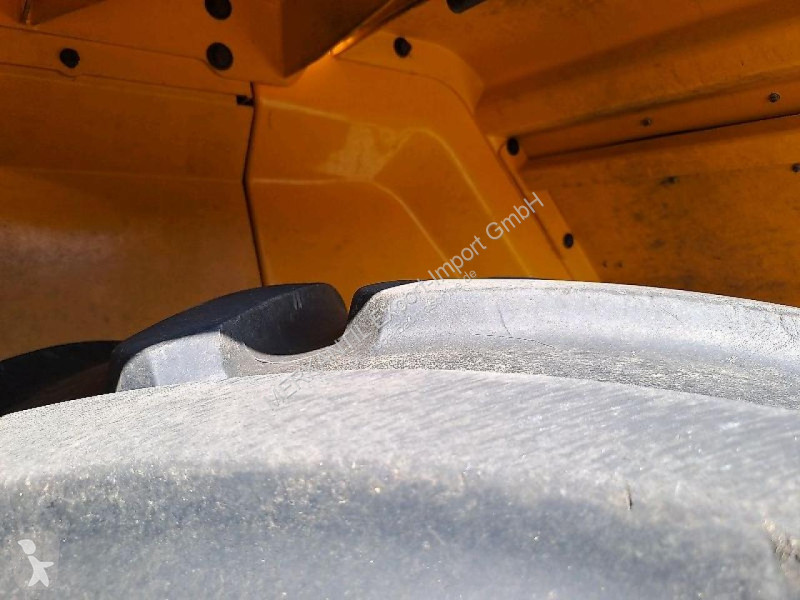 مُحمّلة JCB S S5
