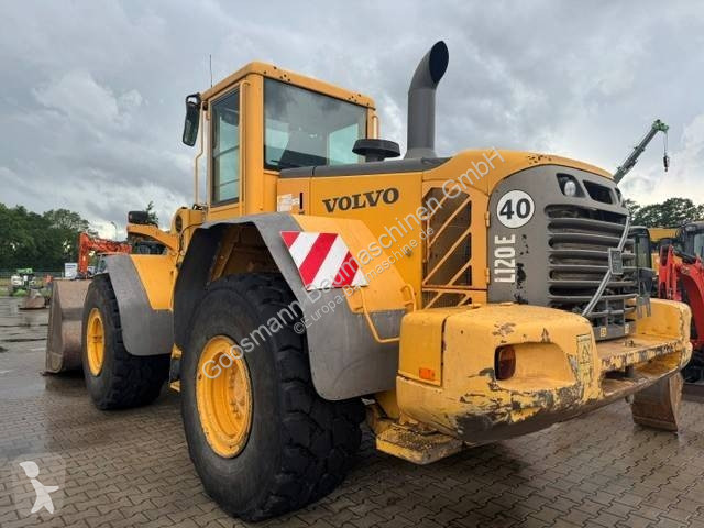 Nakladač Volvo