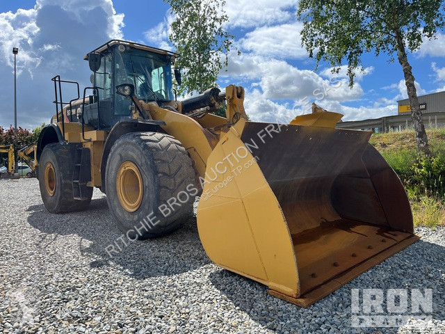 Nakladač Caterpillar  972M