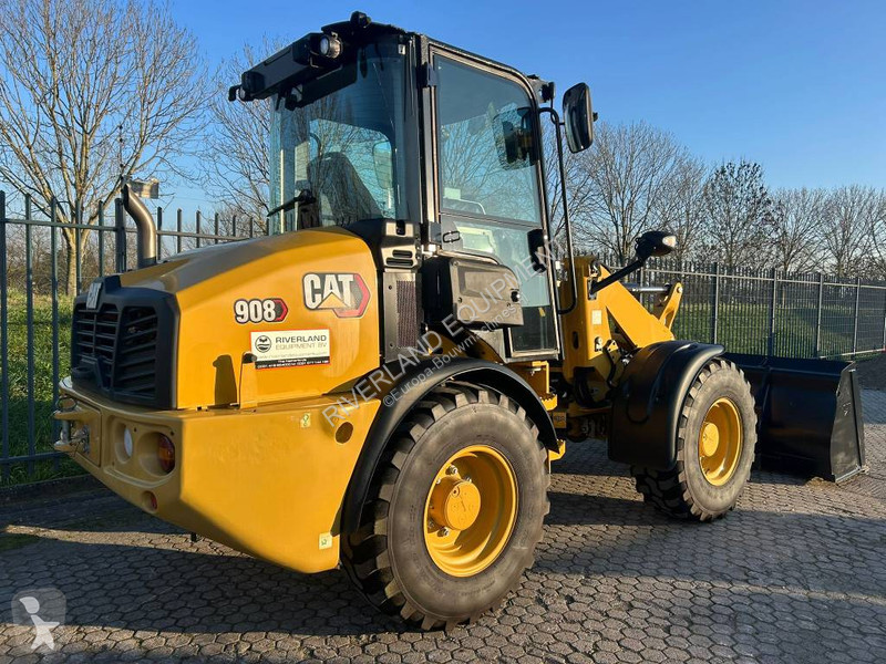 Nakladač Caterpillar only 625 hours, ac, 40 km/h