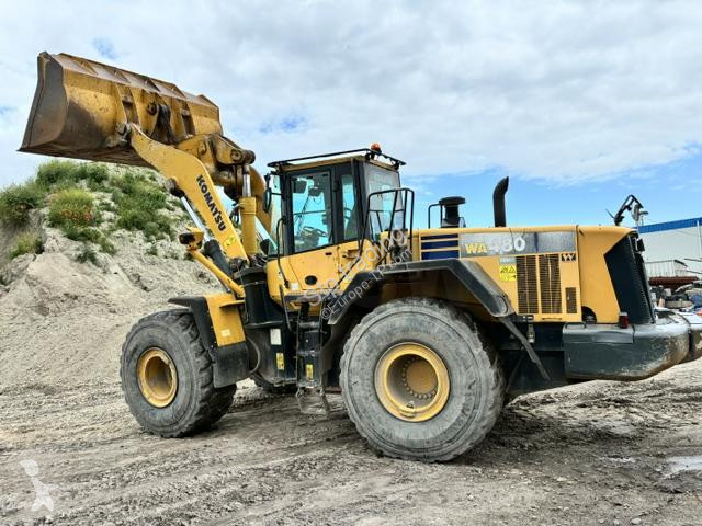 Nakladač Komatsu