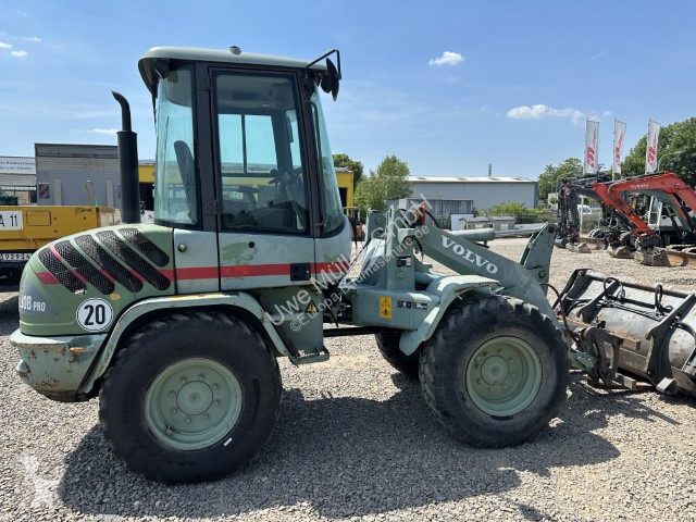 Nakladač Volvo BZ/X Radlader netto 22.000€