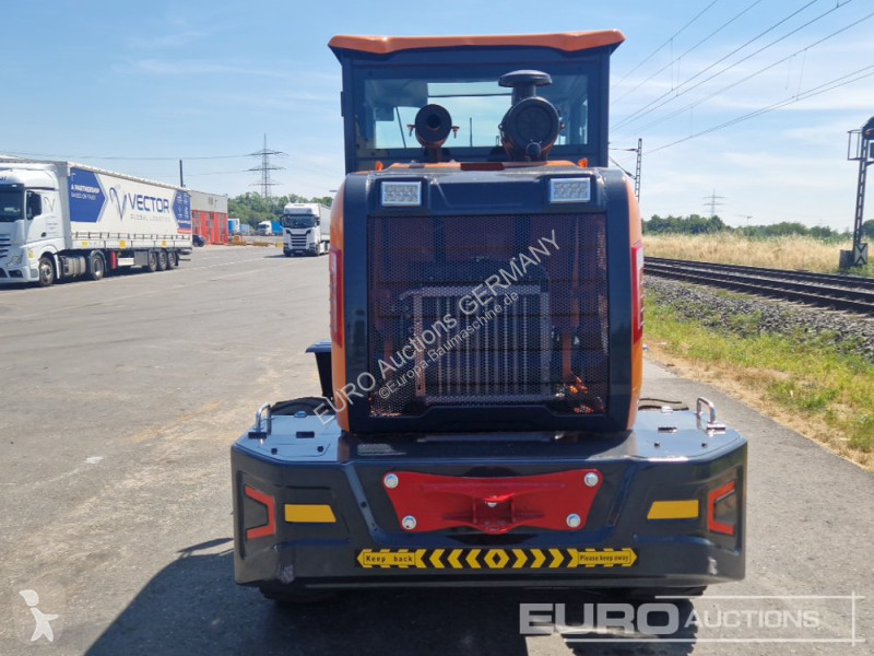 Nakladač  HJ938