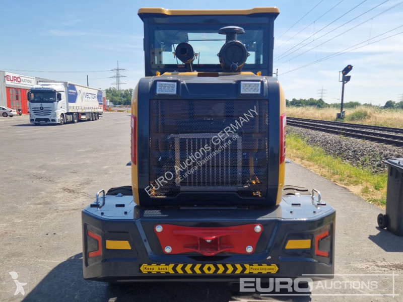 Nakladač  HJ938