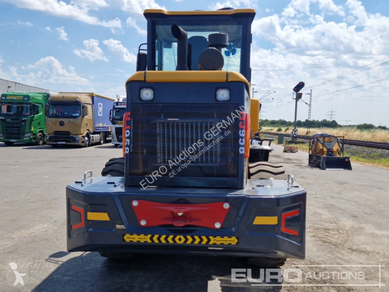 Nakladač  HJ958