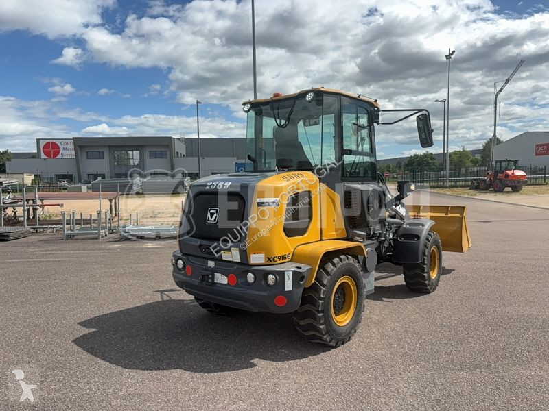Nakladač XCMG XC916E with bucket and forks