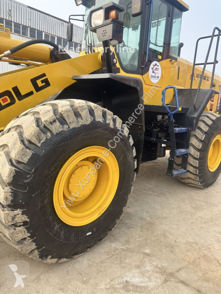 Nakladač SDLG L958F
