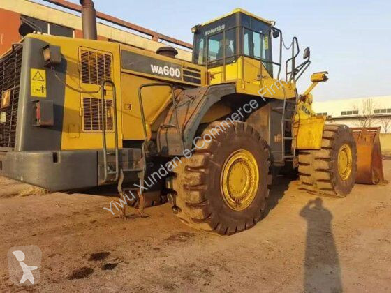 Nakladač Komatsu WA600-6