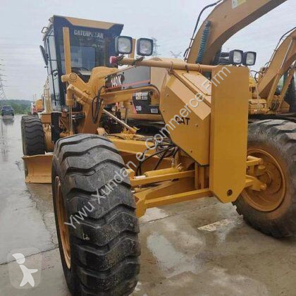 مُحمّلة Caterpillar 140K