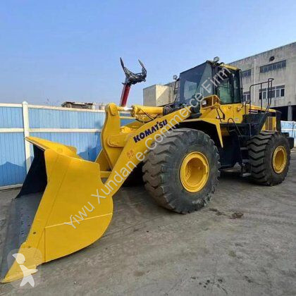 Nakladač Komatsu