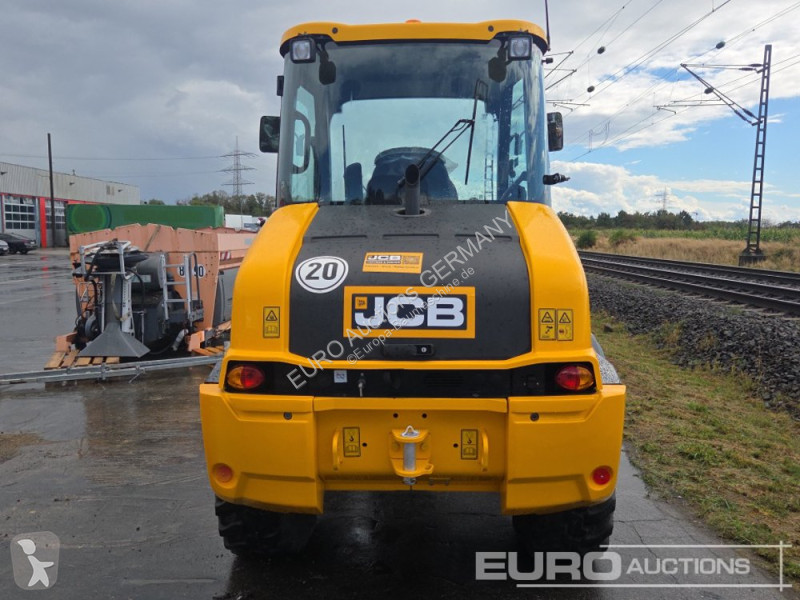 Shovel JCB 409