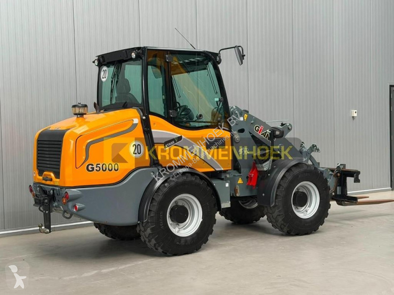 Nakladač Giant G 5000