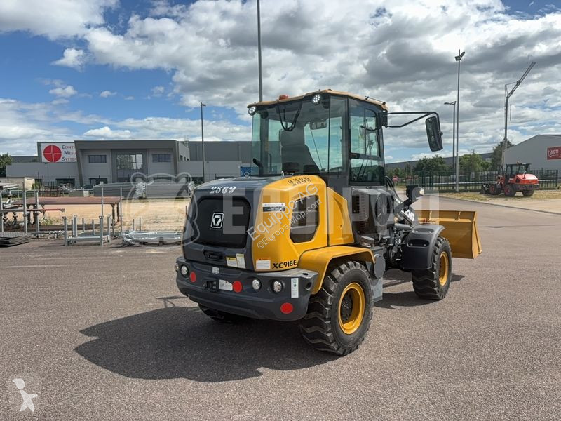 Nakladač XCMG XC916E with bucket and forks