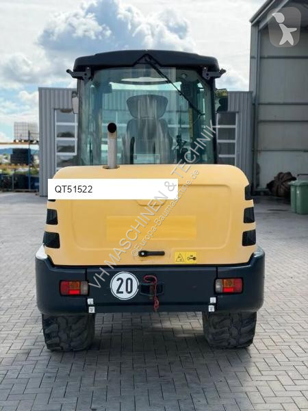Nakladač Yanmar V80