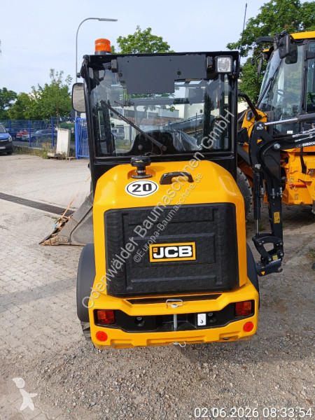 Nakladač JCB N-