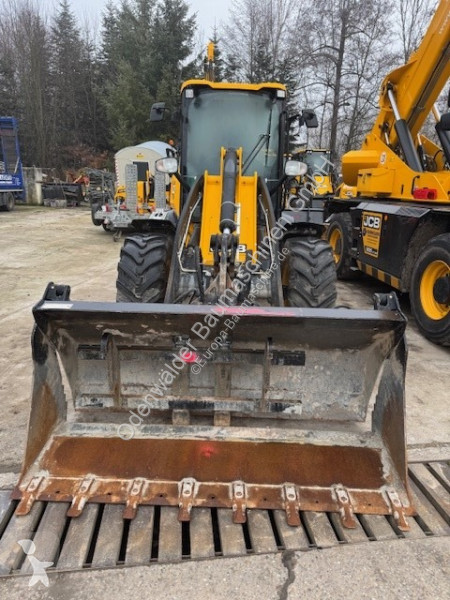Nakladač JCB inkl. 6in1 Schaufel
