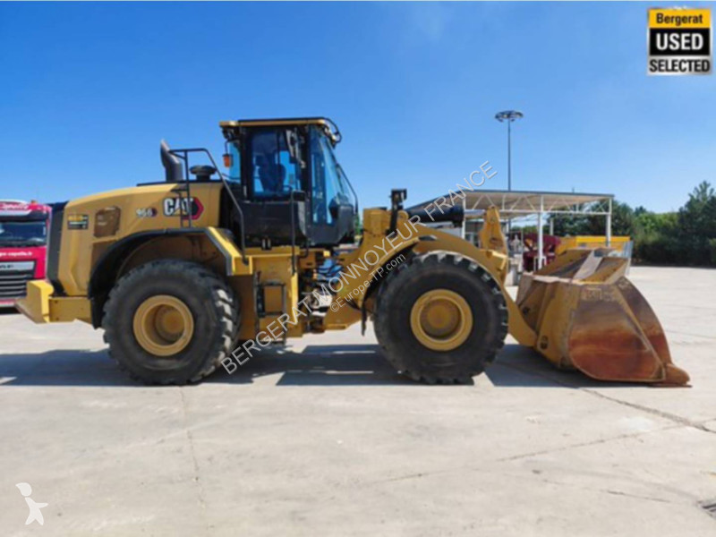 Nakladač Caterpillar 966