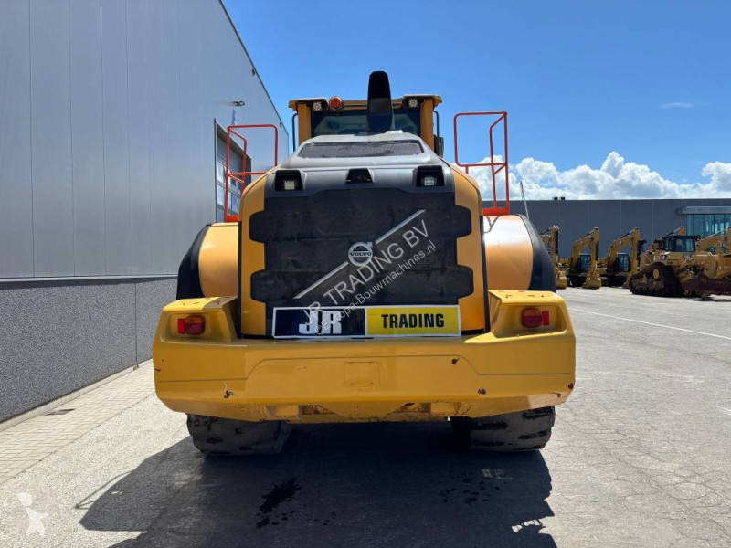 مُحمّلة Volvo L 220 H