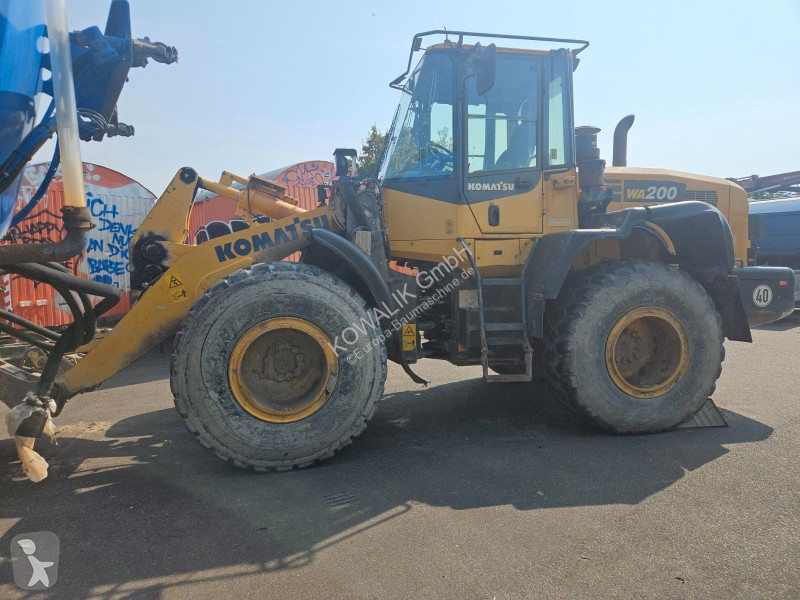 مُحمّلة Komatsu WA 200-7 Radlader defekt