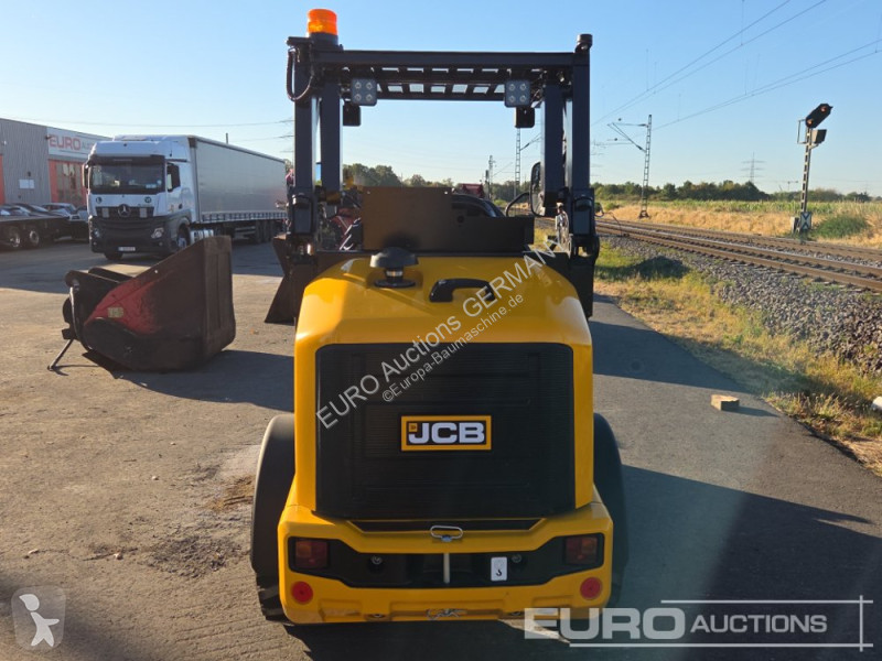 Nakladač JCB 403