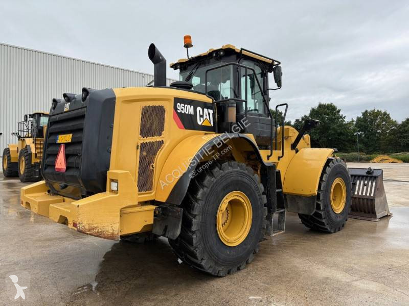 Nakladač Caterpillar 950M
