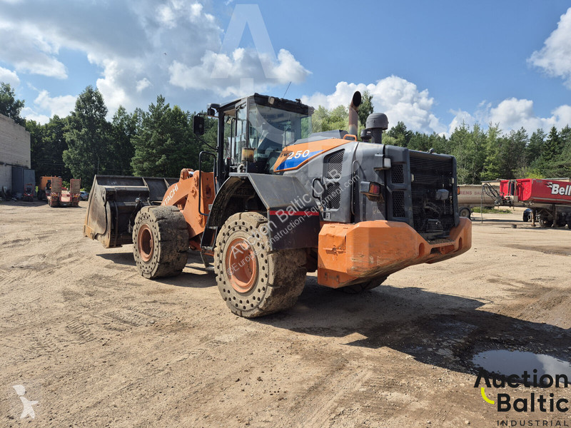Фронтальный погрузчик Hitachi 6