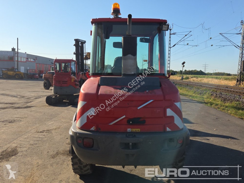 Nakladač Volvo L28F