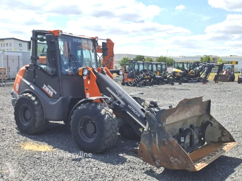 Nakladač Hitachi 6