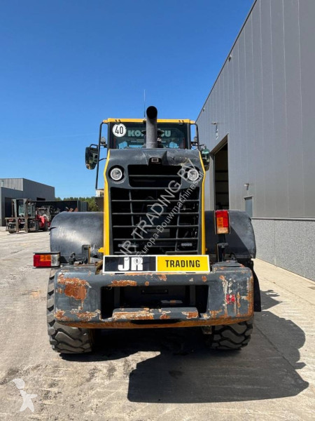 Фронтальный погрузчик Komatsu WA 200-8