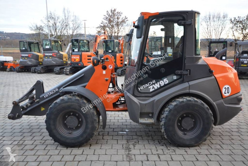 Incarcator Hitachi 956 C