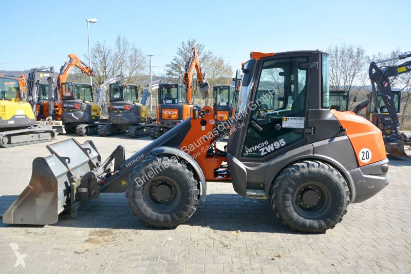 Incarcator Hitachi 956 C