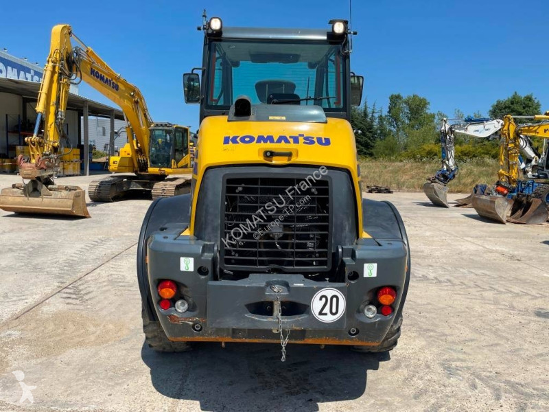 Chargeuse Komatsu WA100M-8E0