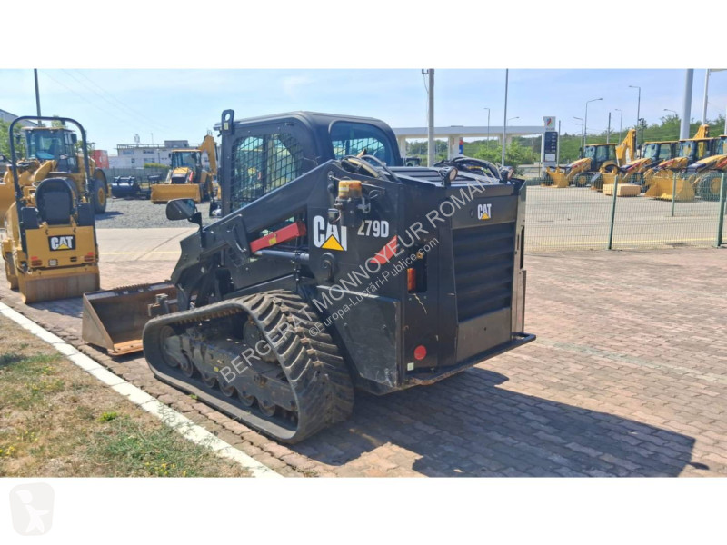 Товарач Caterpillar 279D