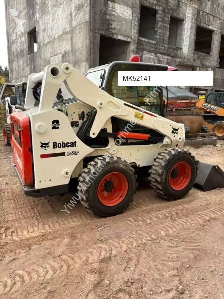Shovel Bobcat
