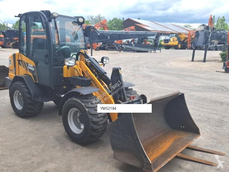 Schäffer 2445S loader
