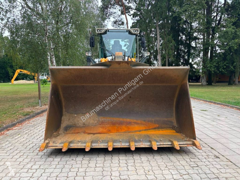 Навантажувач Liebherr XPower