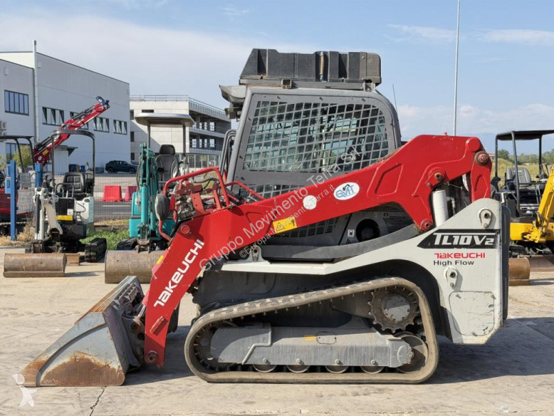 Shovel Takeuchi TL10V-2