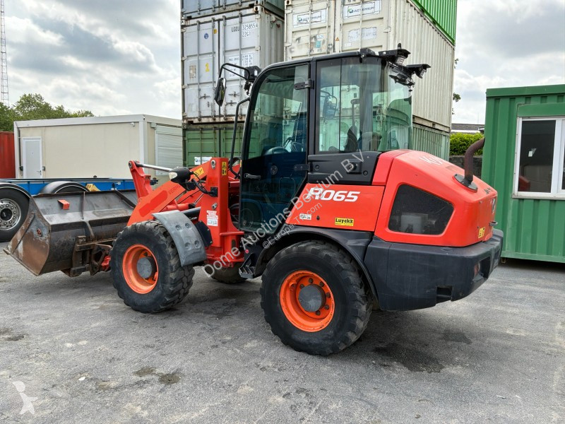 Chargeuse Kubota R065