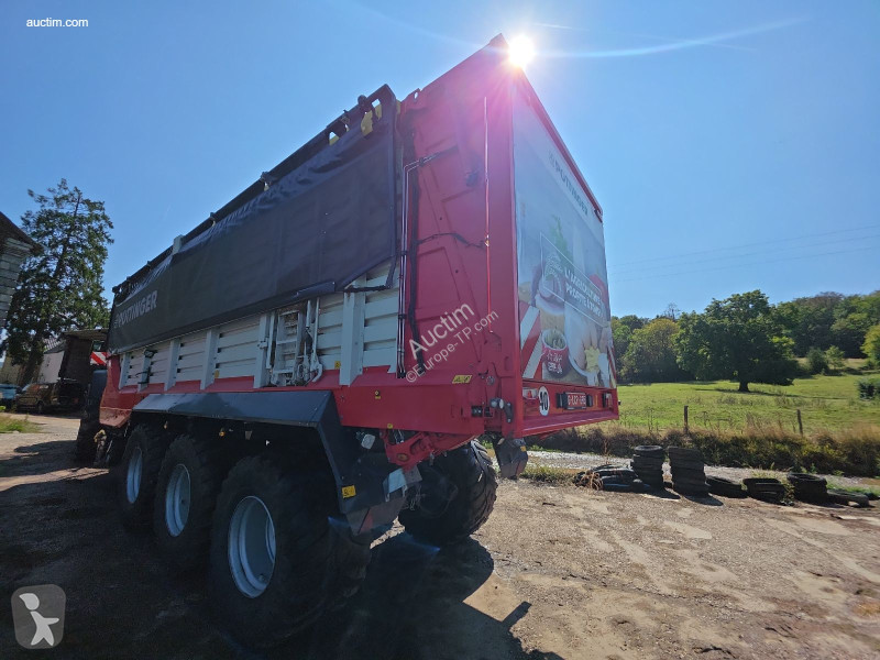 Pöttinger l2j jumbo 7470 farming trailer