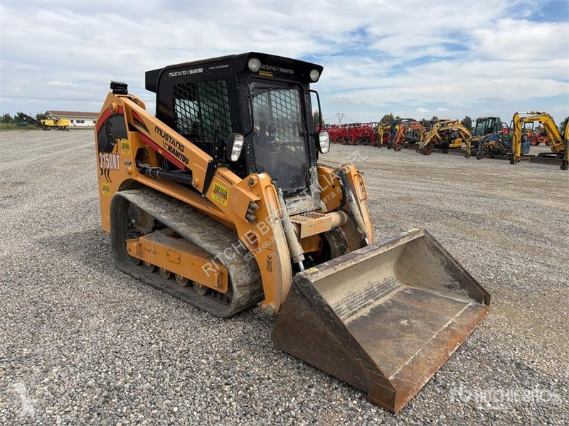 Rakodógép Mustang 2150RT Compact Track Loader