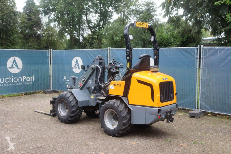 مُحمّلة Giant V452T