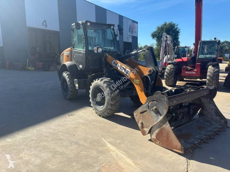 Lastare Case 221F