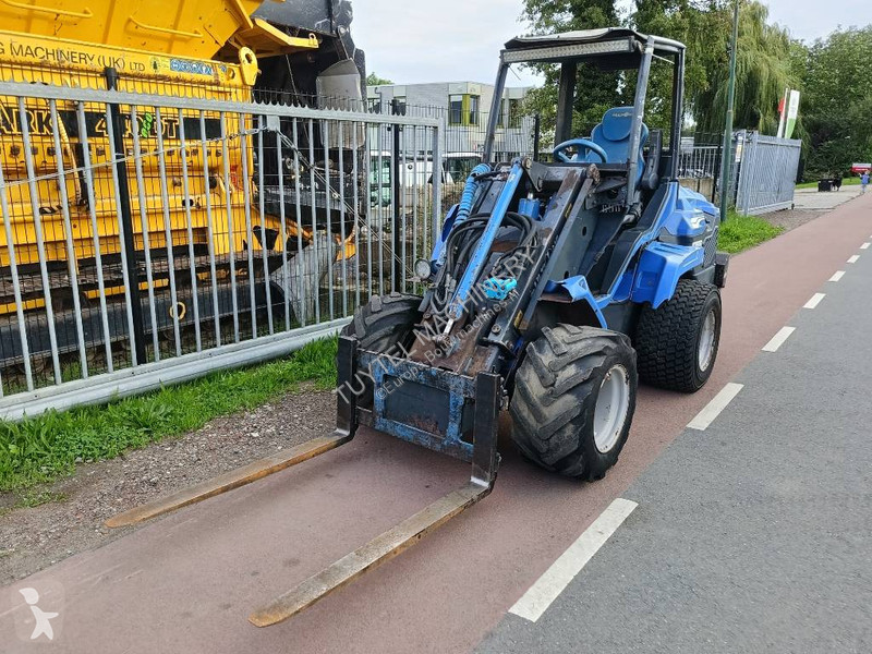 Chargeuse MultiOne 10.8DT minishovel 2140 kg...