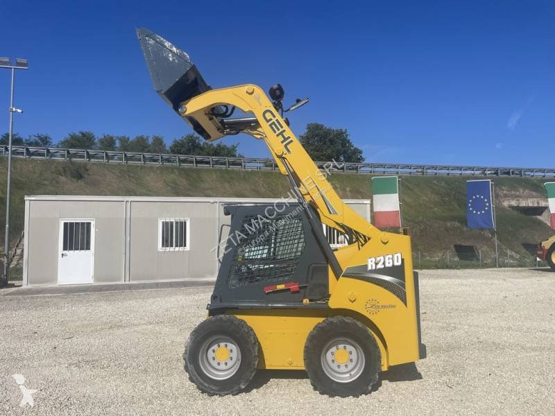 Pá carregadora Gehl R260
