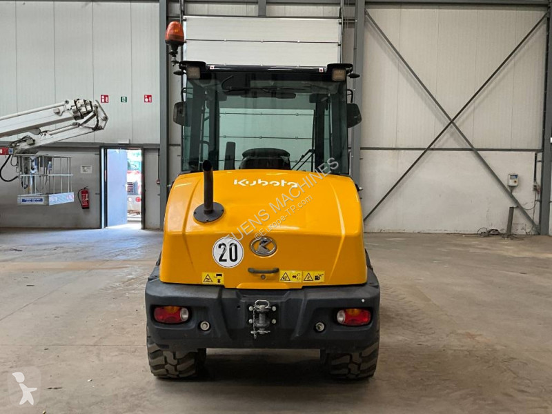 Pala cargadora Kubota R 090